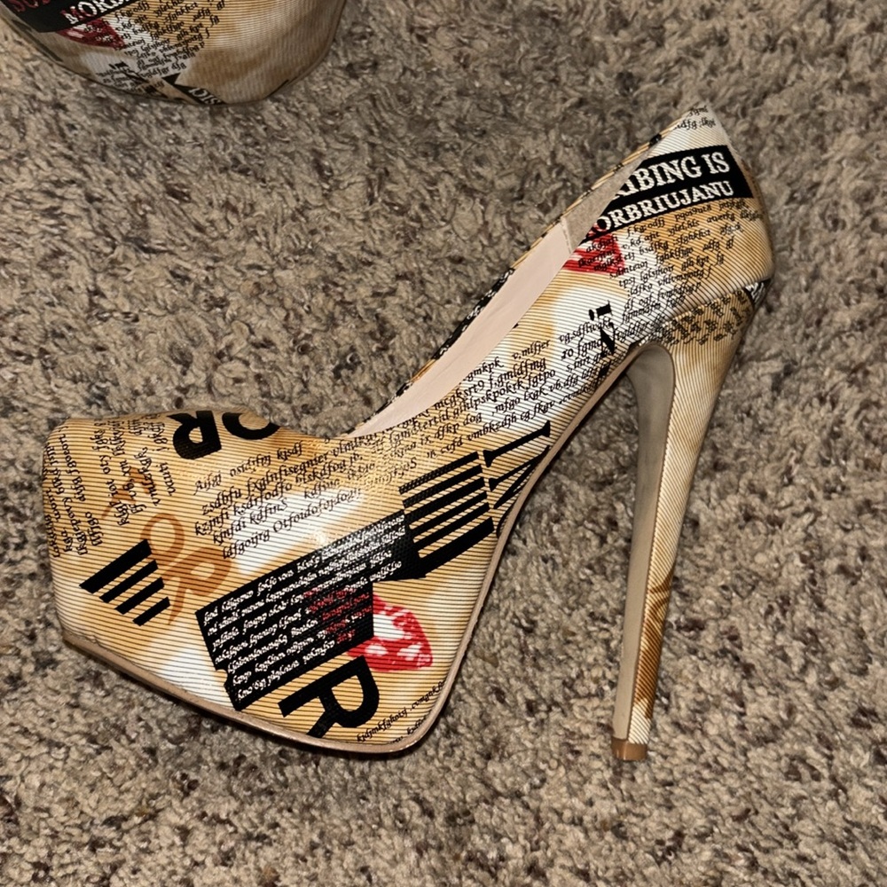 Bumper Women's Sexy Gossip Rag Heels Closed Toe Stiletto Platform Pumps Size 8 - Picture 3 of 6